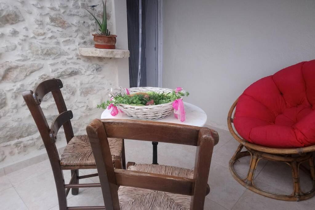 Eirini'S Traditional House Lístaros Екстериор снимка