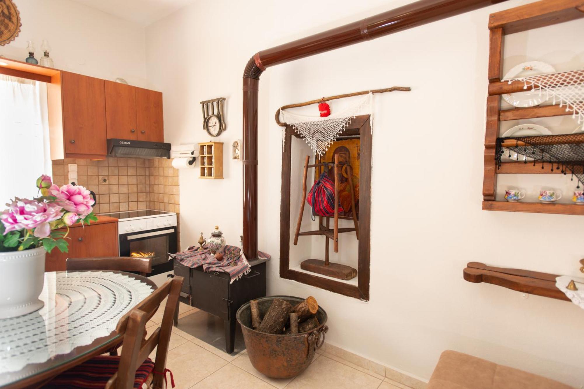 Eirini'S Traditional House Lístaros Екстериор снимка